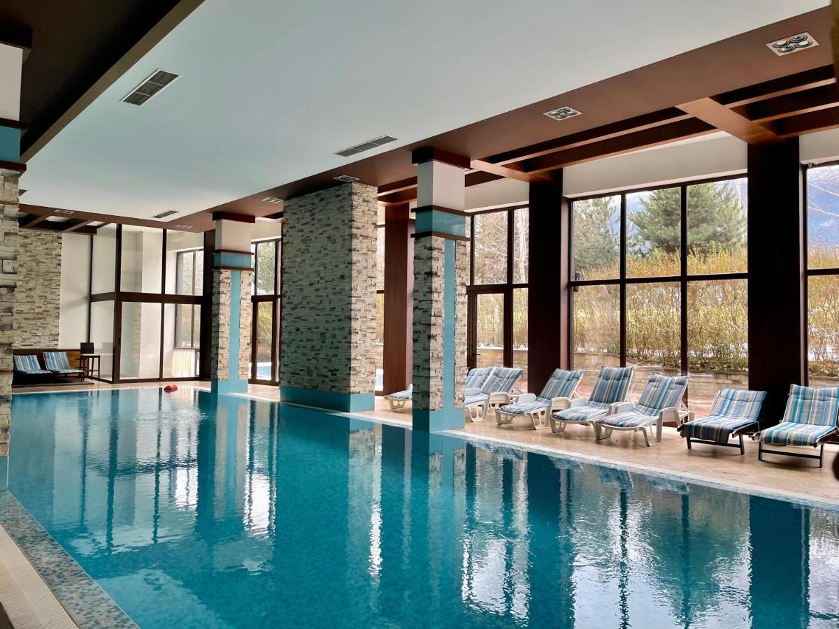 Ground Floor 2-Bedrooms, 2-Bathrooms Apartment Near Bansko In A Complex With Pools And Spa Included Разлог Екстериор снимка